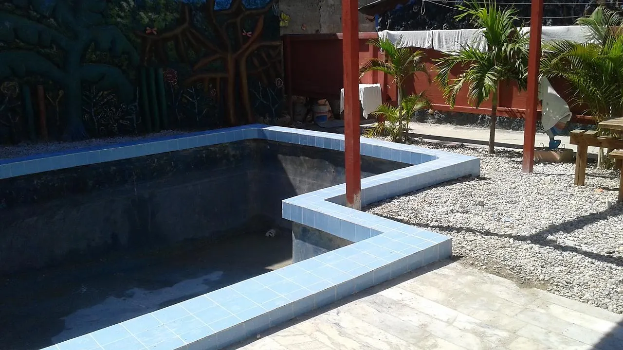 **  Le Tresor Hotel Pétionville Haïti